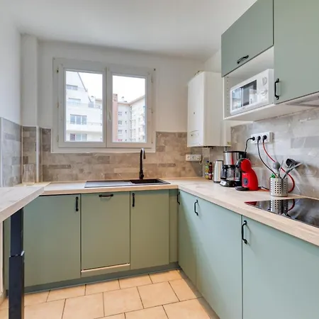 Eric Joli Renove Avec Double Balcons Rouen