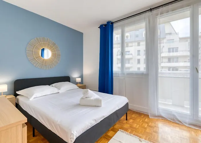 Apartment Eric Joli Renove Avec Double Balcons *